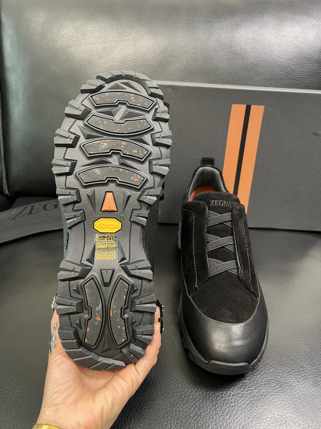 Zegna 高品质 顶级工艺品 杰尼亚 专柜新款原厂配置，意大利进口牛皮面料，进口牛里垫，透气舒适，鞋底