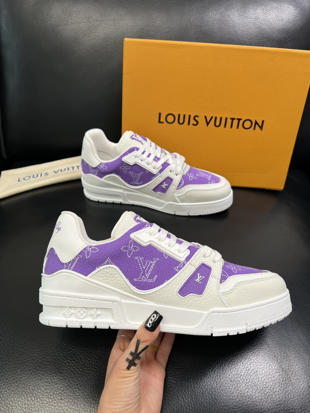 Lv 高品质 顶级工艺品 路易威登，运动板鞋专柜同步，鞋面意大利进口，高品质拼接缤纷色彩复杂工艺品，进口