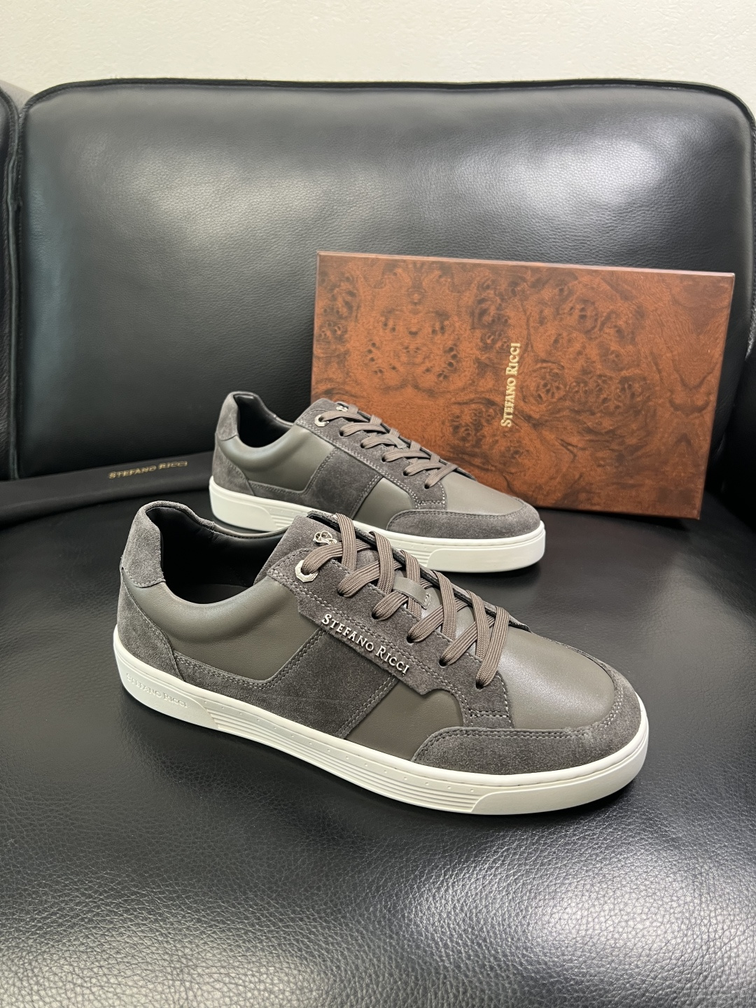 NO:639859,Only exchange code without refund StefanoRicci high quality top handicrafts Stephen Raunich counter new products synchronized, uppers imported from Italy cowhide patchwork fabric, imported water-dyed cowhide inner pads, original soles specially provided by the original factory, exclusive movable molded soles super comfortable, original factory and single goods, high quality, welcome to compare, code number 39-45,,cowhide19860909只换码不退 StefanoRicci 高品质 顶级工艺品史蒂芬 劳尼治 专柜新品同步,鞋面意大利进口牛皮拼布面料,进口水染牛皮内里垫,鞋底原厂特供原版底,独家活动成型底超级舒适,原厂跟单货, 高品质,欢迎对比,码数 39-45,,cowhide,Men's shoes