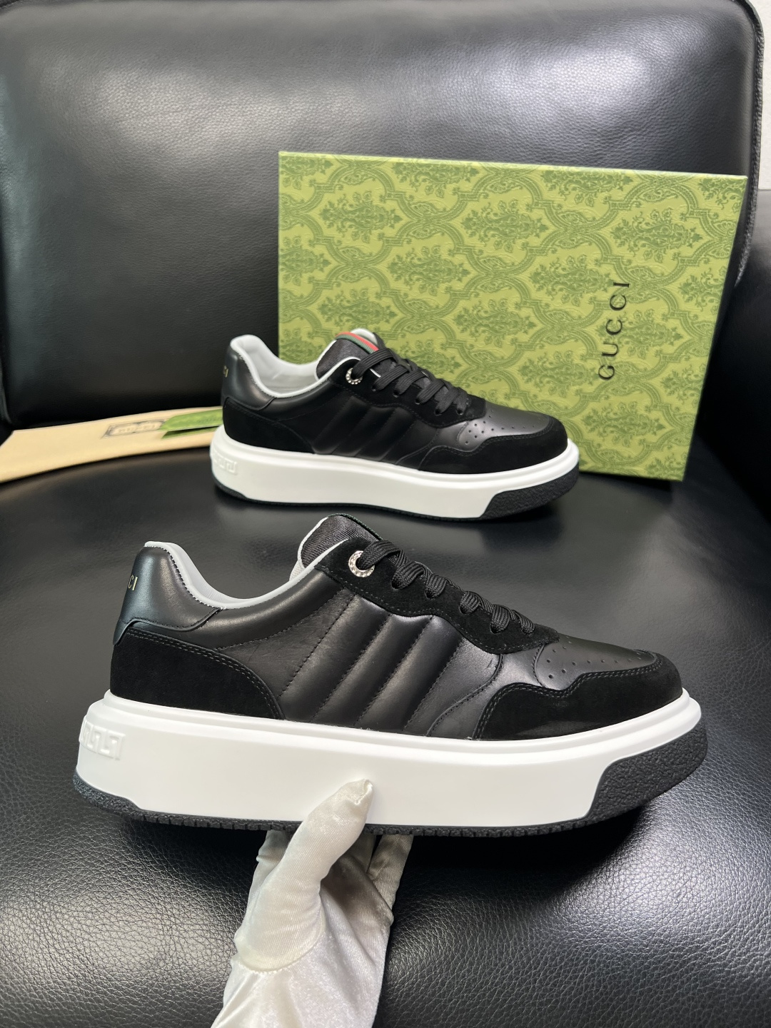 Gucci 高品质 顶级工艺品 古奇 专柜新款原厂配置，意大利进口牛皮面料，进口牛皮内里垫，透气舒适，鞋