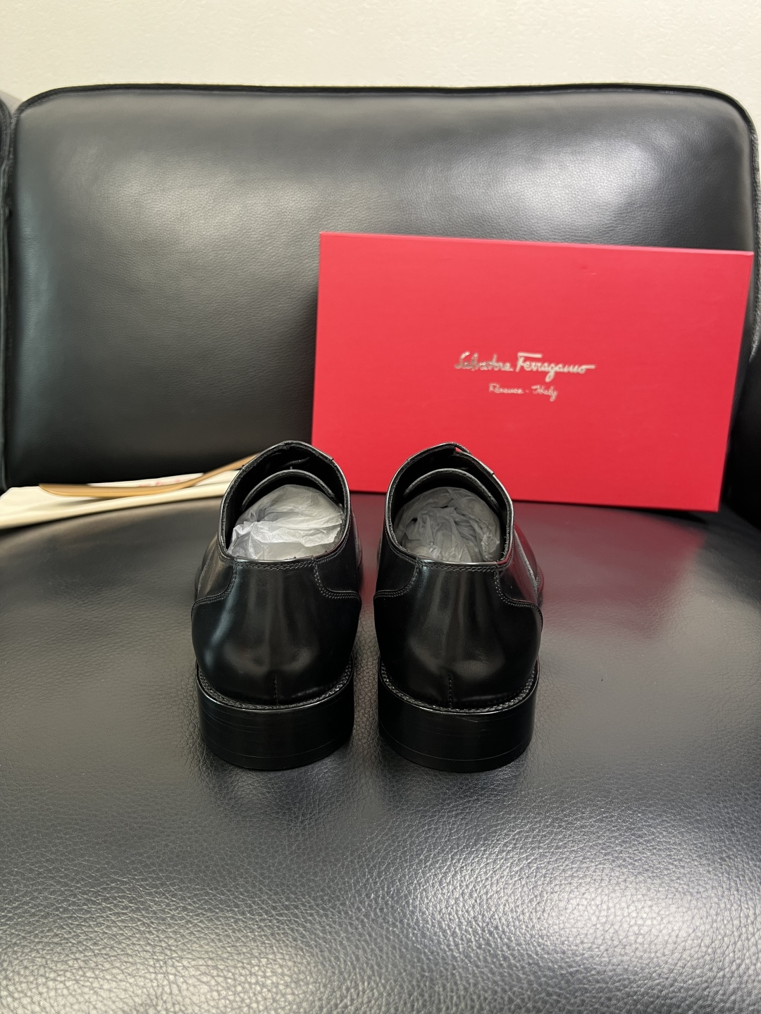 Ferragamo 高品质 顶级工艺品 菲拉格慕 专柜同步发售原厂配置，意大利进口原版牛皮，进口水染牛里