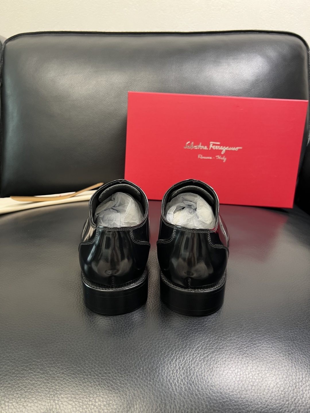 Ferragamo 高品质 顶级工艺品 菲拉格慕 专柜同步发售原厂配置，意大利进口原版牛皮，进口水染牛里