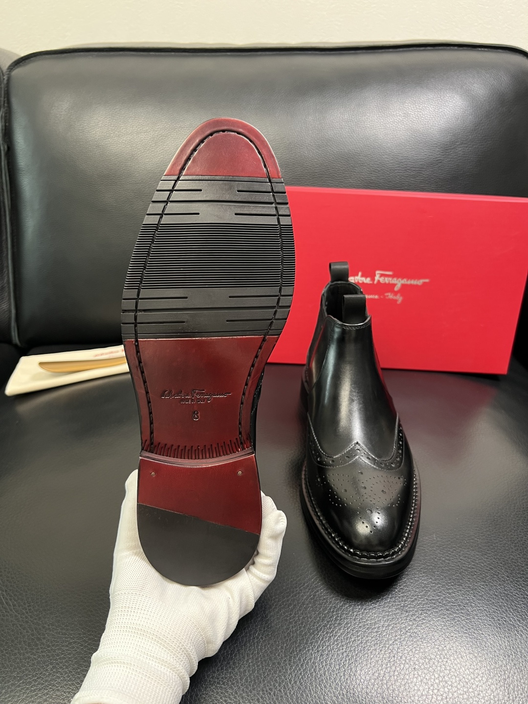 Ferragamo 高品质 顶级工艺品 菲拉格慕 靴子高帮专柜同步发售原厂配置，意大利进口原版牛皮，进口