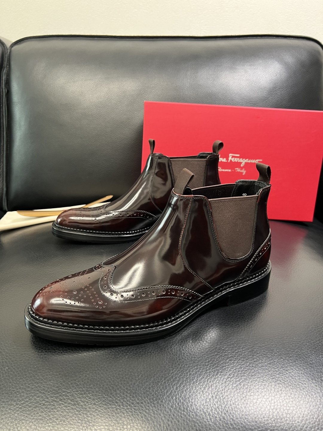 Ferragamo 高品质 顶级工艺品 菲拉格慕 靴子高帮专柜同步发售原厂配置，意大利进口原版牛皮，进口