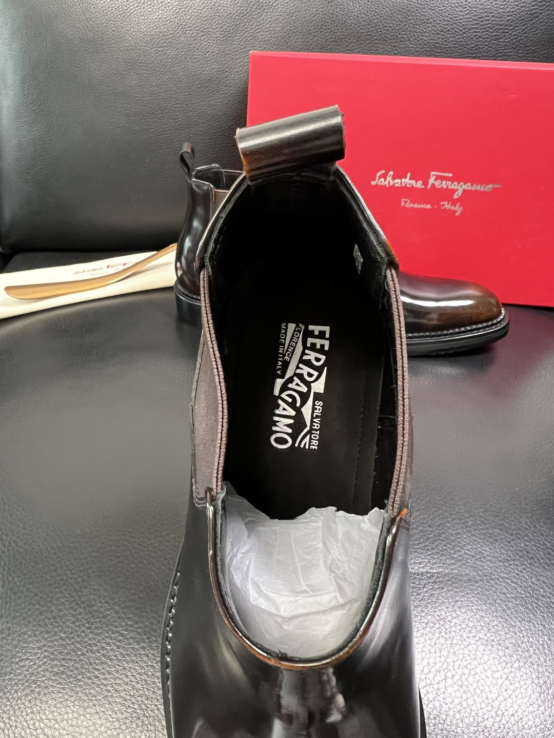 Ferragamo 高品质 顶级工艺品 菲拉格慕 靴子高帮专柜同步发售原厂配置，意大利进口原版牛皮，进口