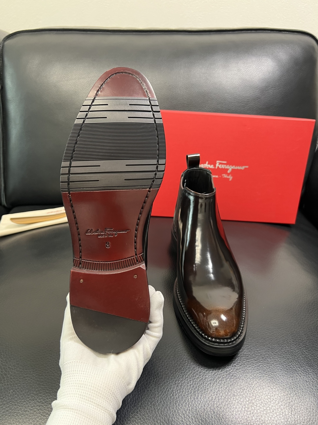 Ferragamo 高品质 顶级工艺品 菲拉格慕 靴子高帮专柜同步发售原厂配置，意大利进口原版牛皮，进口