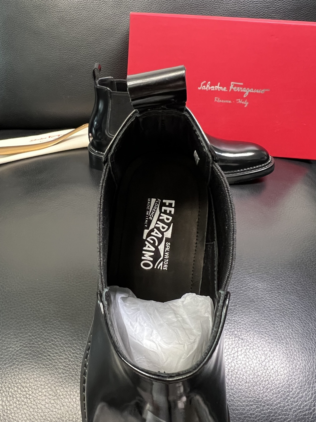 Ferragamo 高品质 顶级工艺品 菲拉格慕 靴子高帮专柜同步发售原厂配置，意大利进口原版牛皮，进口