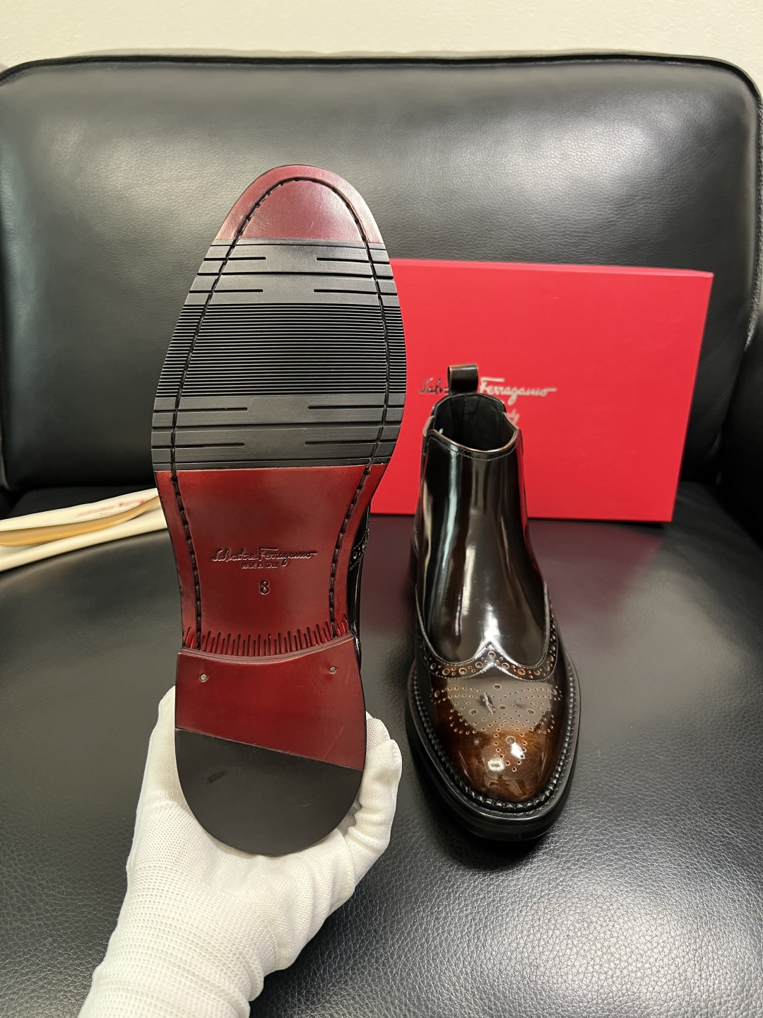 Ferragamo 高品质 顶级工艺品 菲拉格慕 靴子高帮专柜同步发售原厂配置，意大利进口原版牛皮，进口