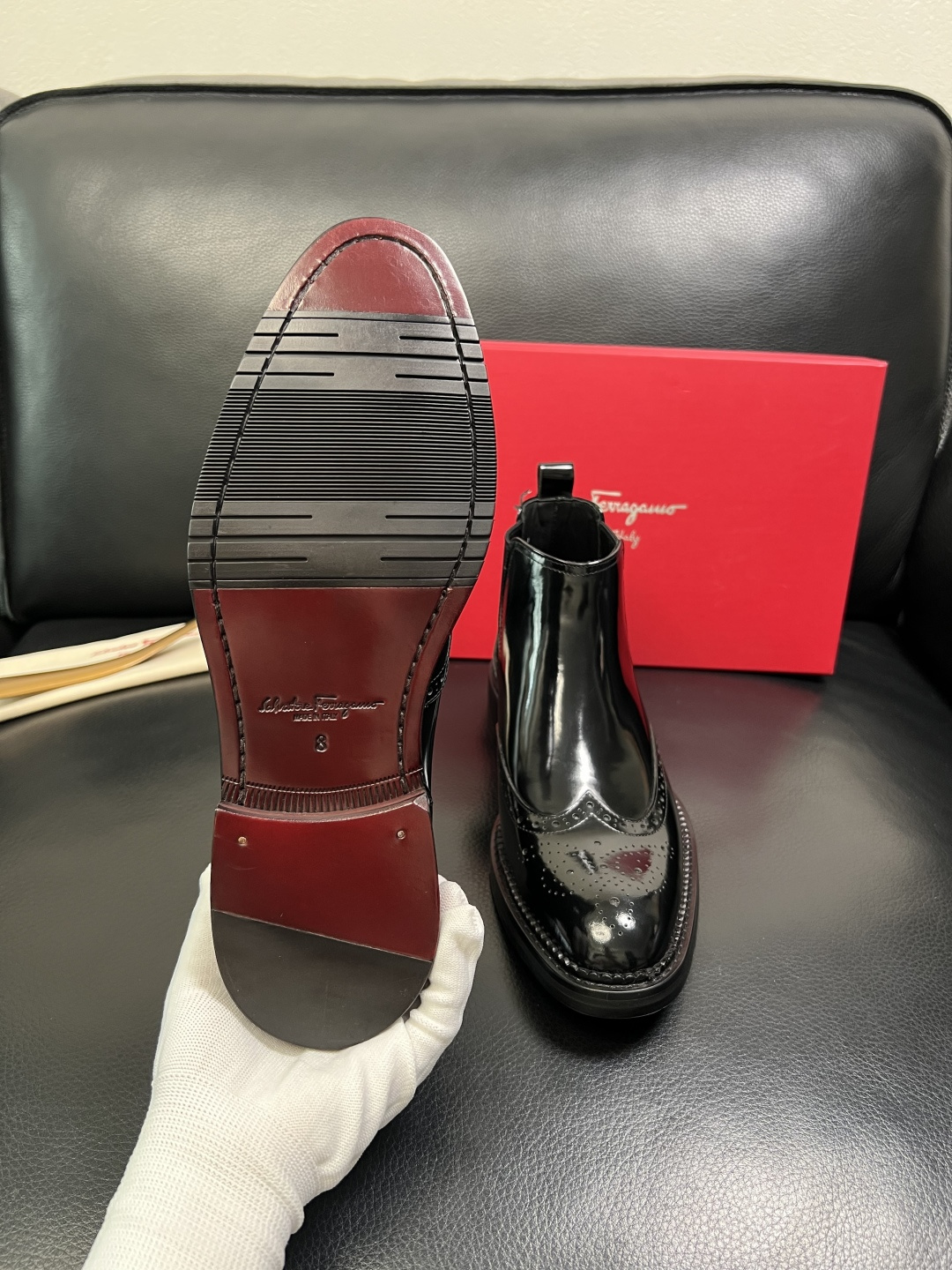 Ferragamo 高品质 顶级工艺品 菲拉格慕 靴子高帮专柜同步发售原厂配置，意大利进口原版牛皮，进口