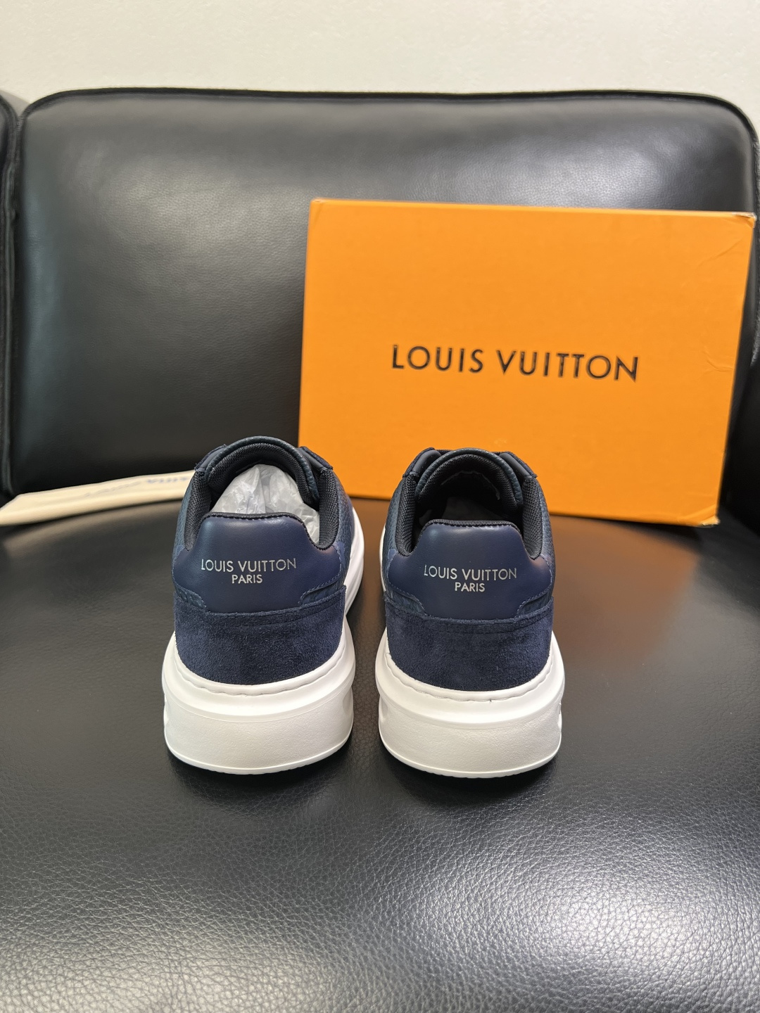 Lv 高品质 顶级工艺品 路易威登 运动板鞋专柜同步原厂配置，鞋面意大利进口，高品质拼接缤纷色彩复杂工艺