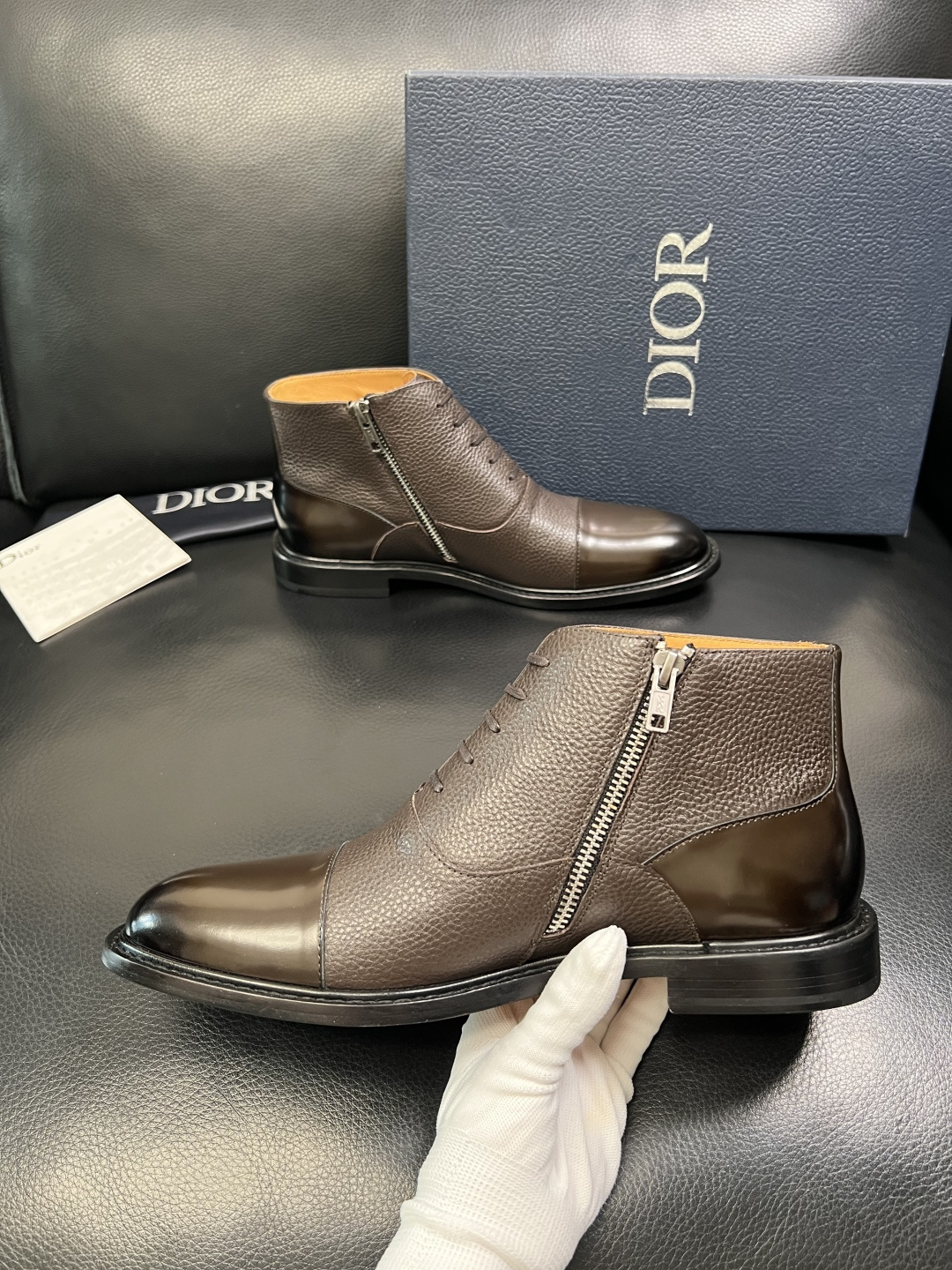 Dior 顶级工艺品 迪奥 靴子高帮专柜同步 原厂配置，意大利进口原版牛皮面料，透气舒适进口水染牛里垫，