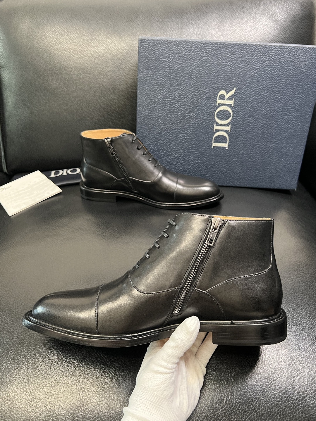 Dior 顶级工艺品 迪奥 靴子高帮专柜同步 原厂配置，意大利进口原版牛皮面料，透气舒适进口水染牛里垫，