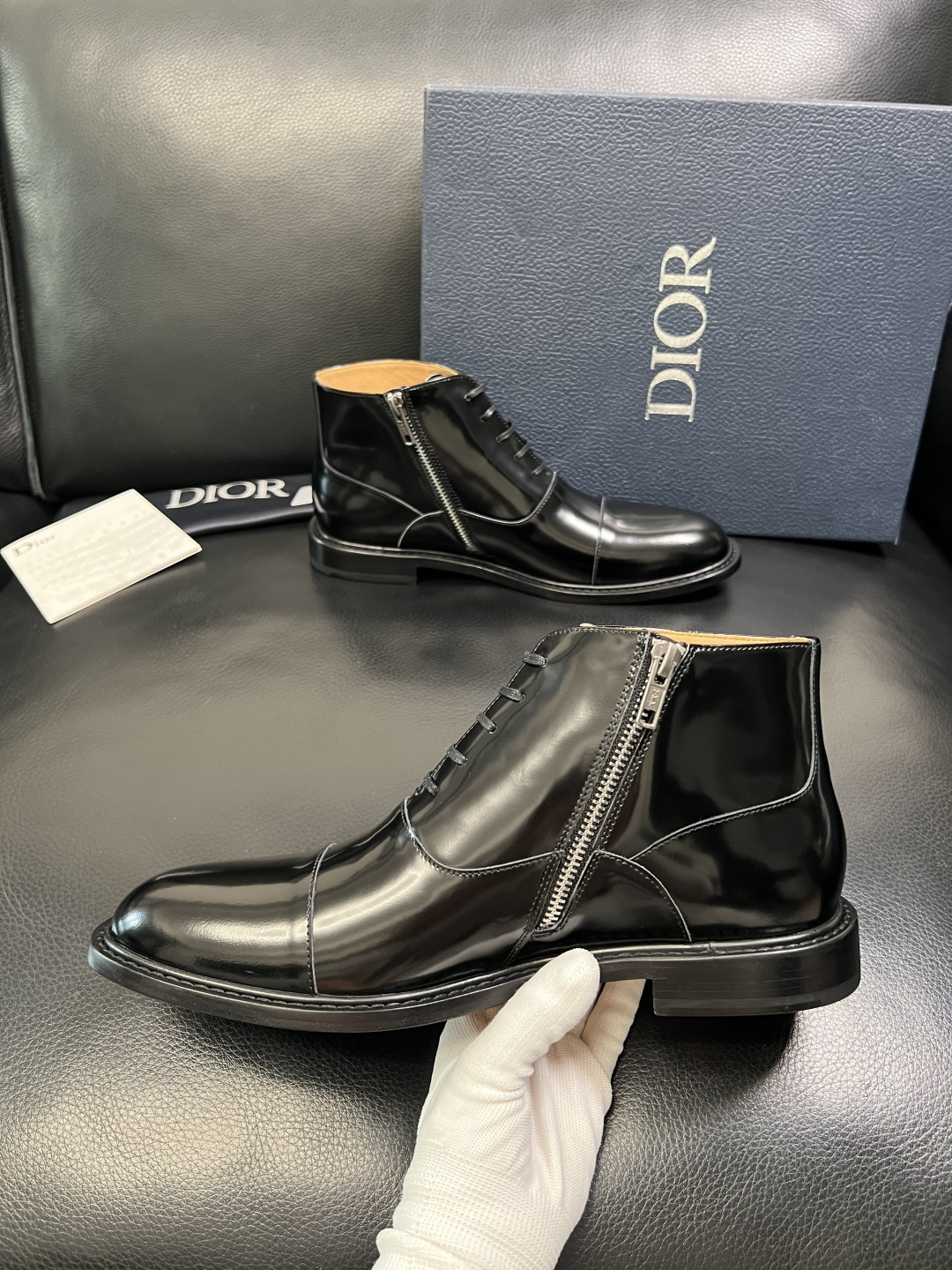 Dior 顶级工艺品 迪奥 靴子高帮专柜同步 原厂配置，意大利进口原版牛皮面料，透气舒适进口水染牛里垫，