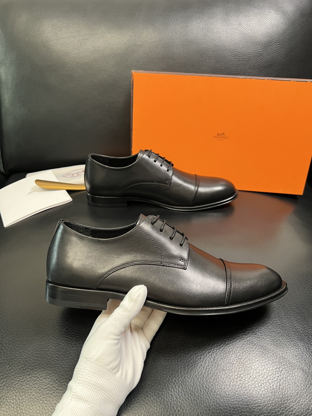 Hermes 高品质 顶级工艺品 爱马仕 皮鞋专柜同步 原厂配置，意大利进口原版牛皮面料，透气舒适进口水