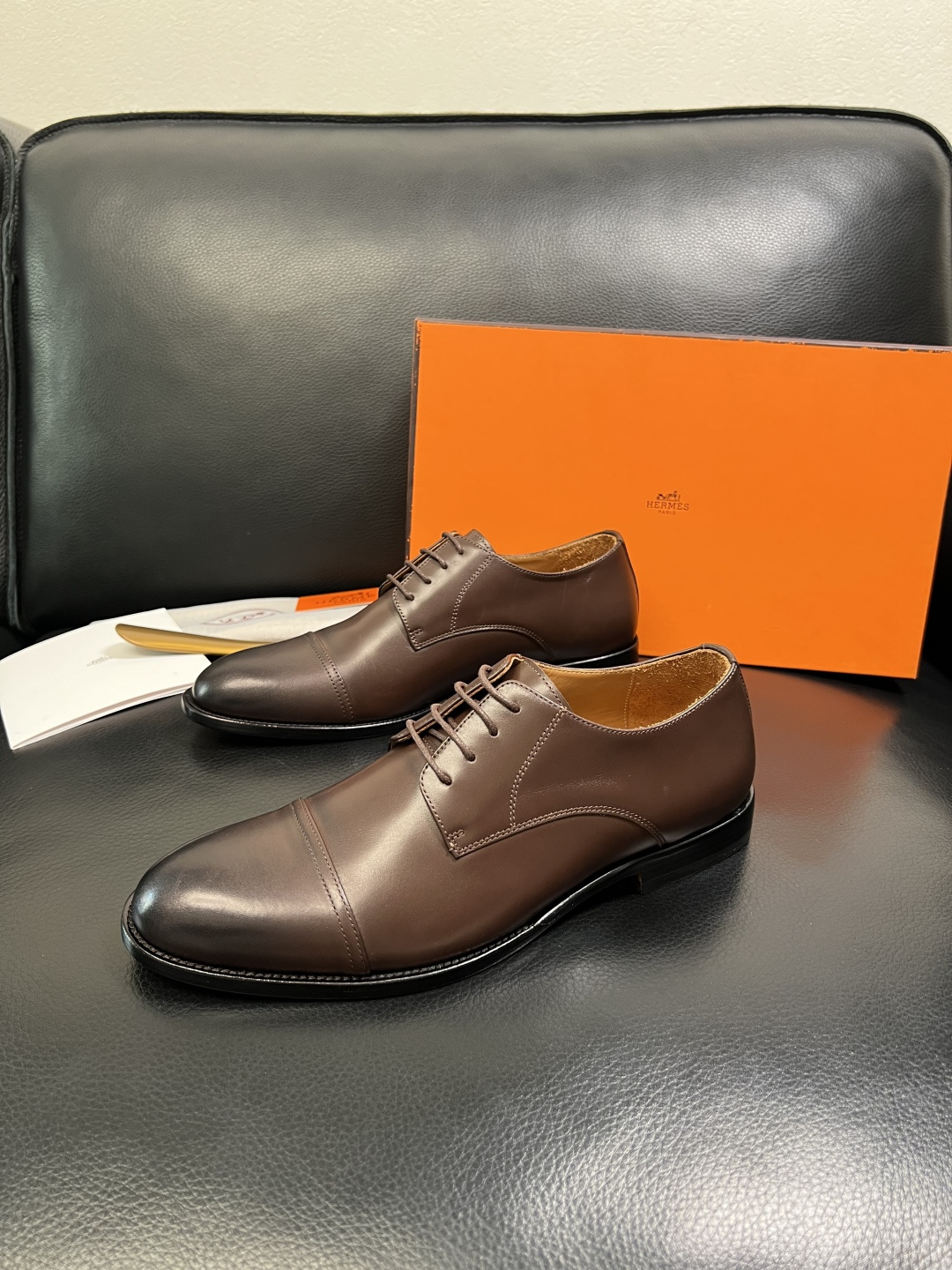 Hermes 高品质 顶级工艺品 爱马仕 皮鞋专柜同步 原厂配置，意大利进口原版牛皮面料，透气舒适进口水