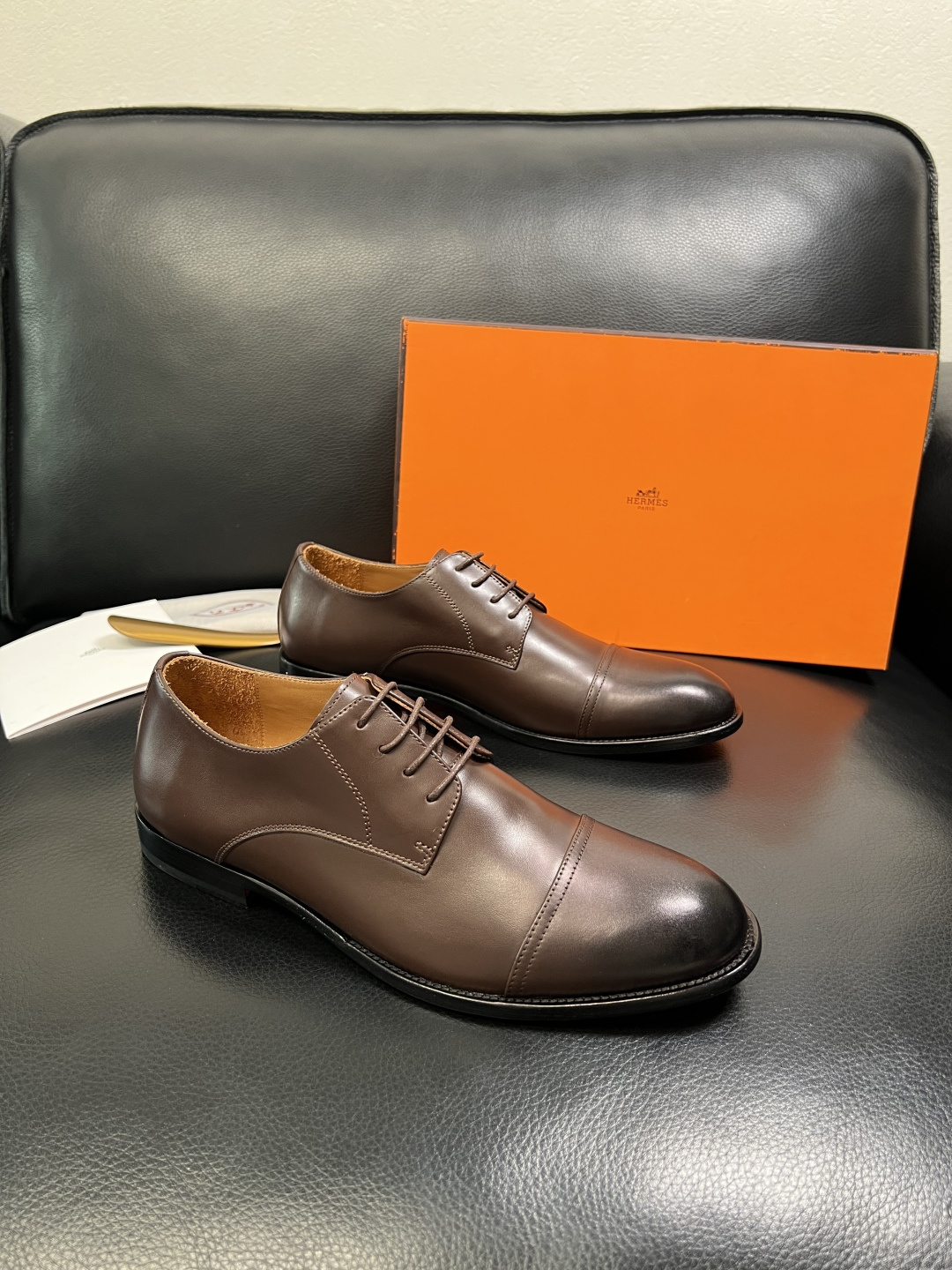 Hermes 高品质 顶级工艺品 爱马仕 皮鞋专柜同步 原厂配置，意大利进口原版牛皮面料，透气舒适进口水