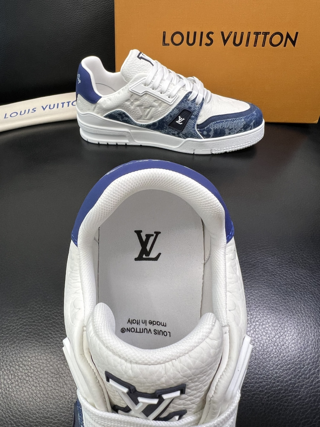 Lv 高品质 顶级工艺品 路易威登，运动板鞋专柜同步，鞋面意大利进口，高品质拼接缤纷色彩复杂工艺品，进口