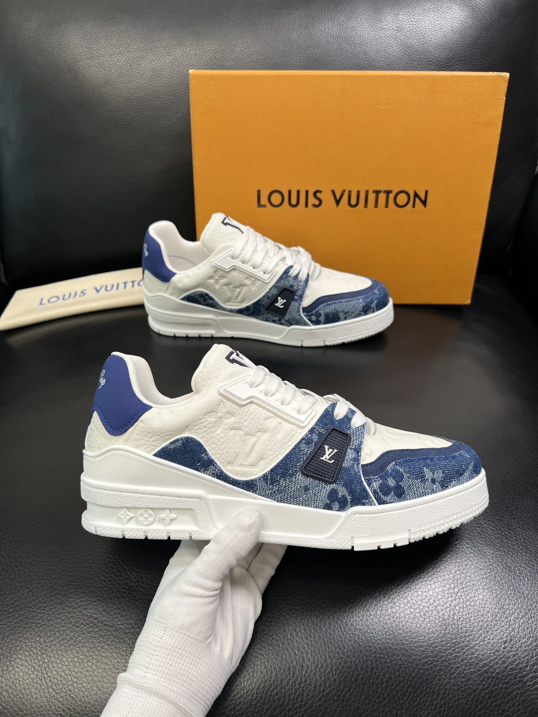 Lv 高品质 顶级工艺品 路易威登，运动板鞋专柜同步，鞋面意大利进口，高品质拼接缤纷色彩复杂工艺品，进口