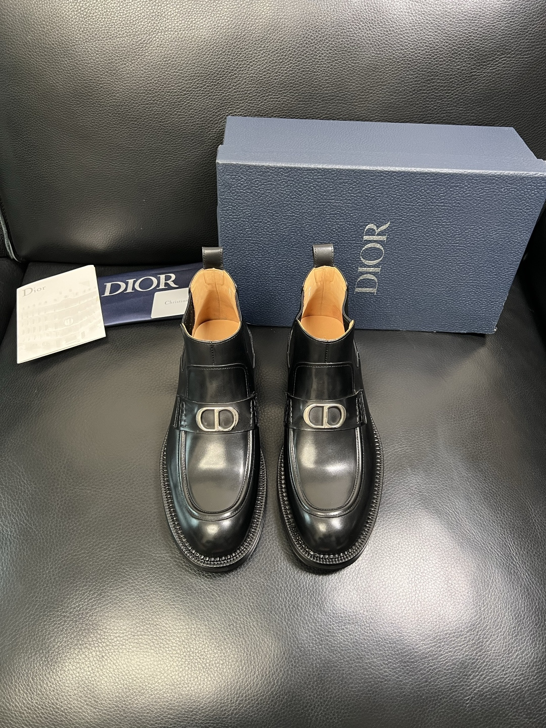 Dior 顶级工艺品 迪奥 靴子高帮专柜同步 原厂配置，意大利进口原版牛皮面料，透气舒适进口水染牛里垫，
