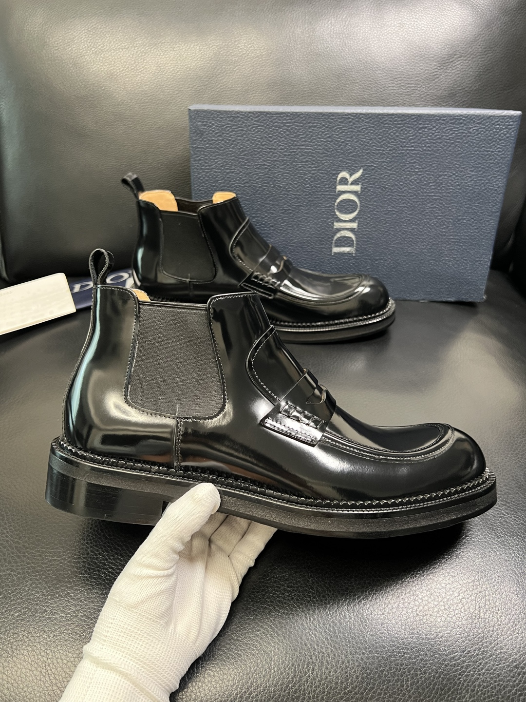 Dior 顶级工艺品 迪奥 靴子高帮专柜同步 原厂配置，意大利进口原版牛皮面料，透气舒适进口水染牛里垫，