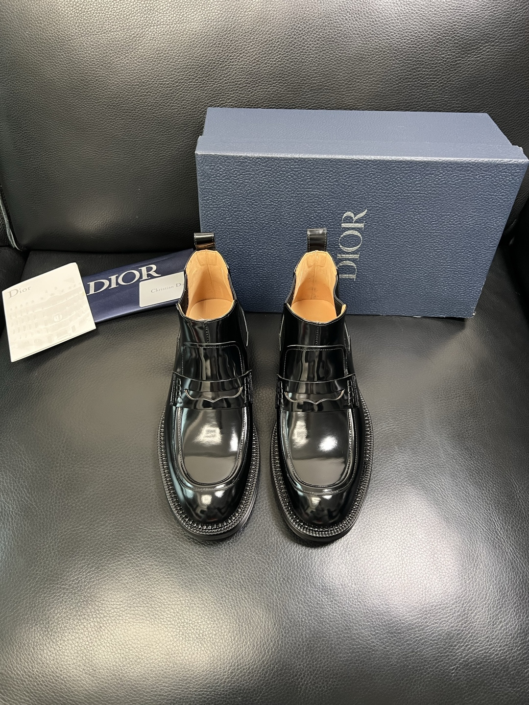 Dior 顶级工艺品 迪奥 靴子高帮专柜同步 原厂配置，意大利进口原版牛皮面料，透气舒适进口水染牛里垫，