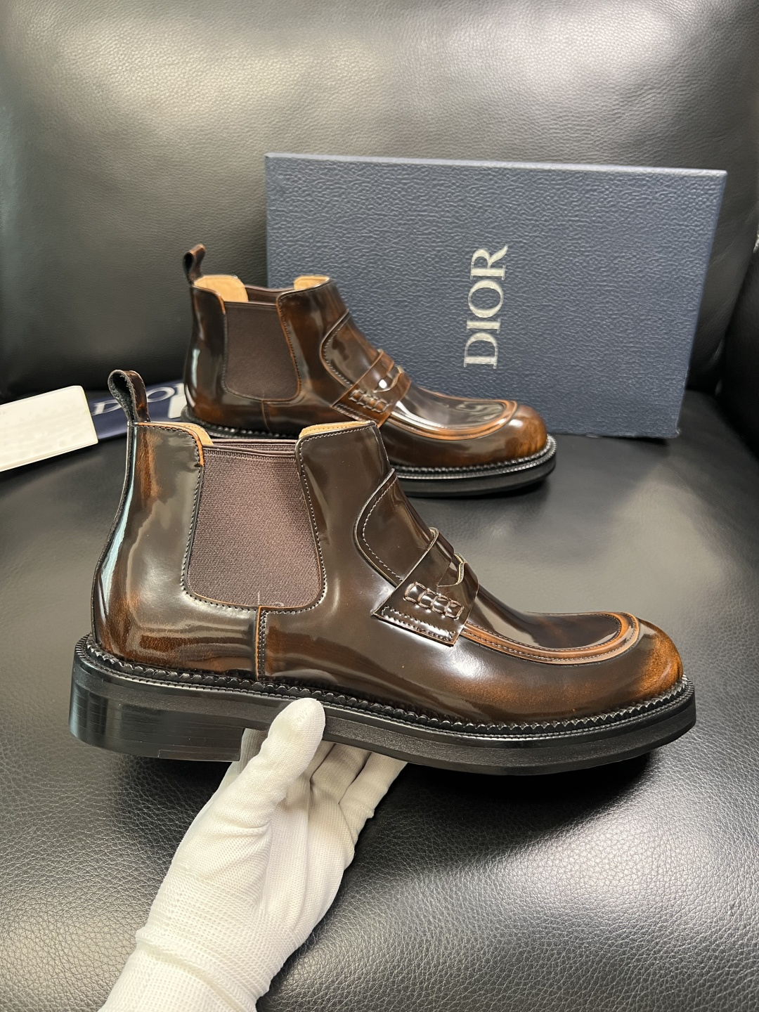 Dior 顶级工艺品 迪奥 靴子高帮专柜同步 原厂配置，意大利进口原版牛皮面料，透气舒适进口水染牛里垫，