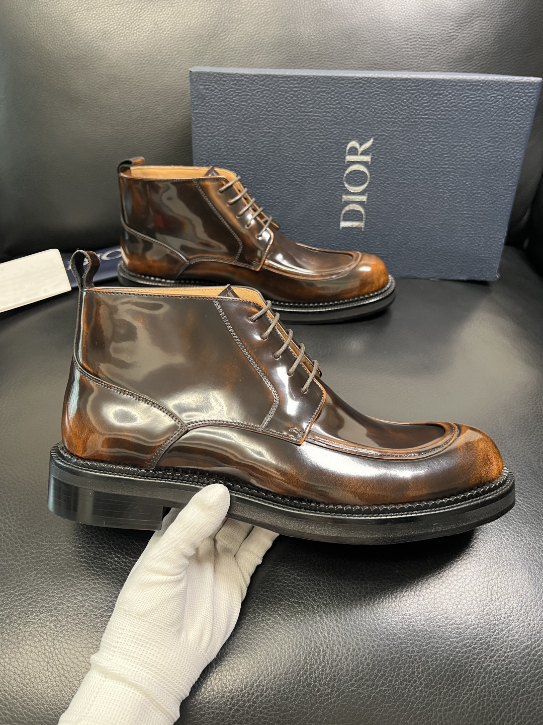 Dior 顶级工艺品 迪奥 靴子高帮专柜同步 原厂配置，意大利进口原版牛皮面料，透气舒适进口水染牛里垫，