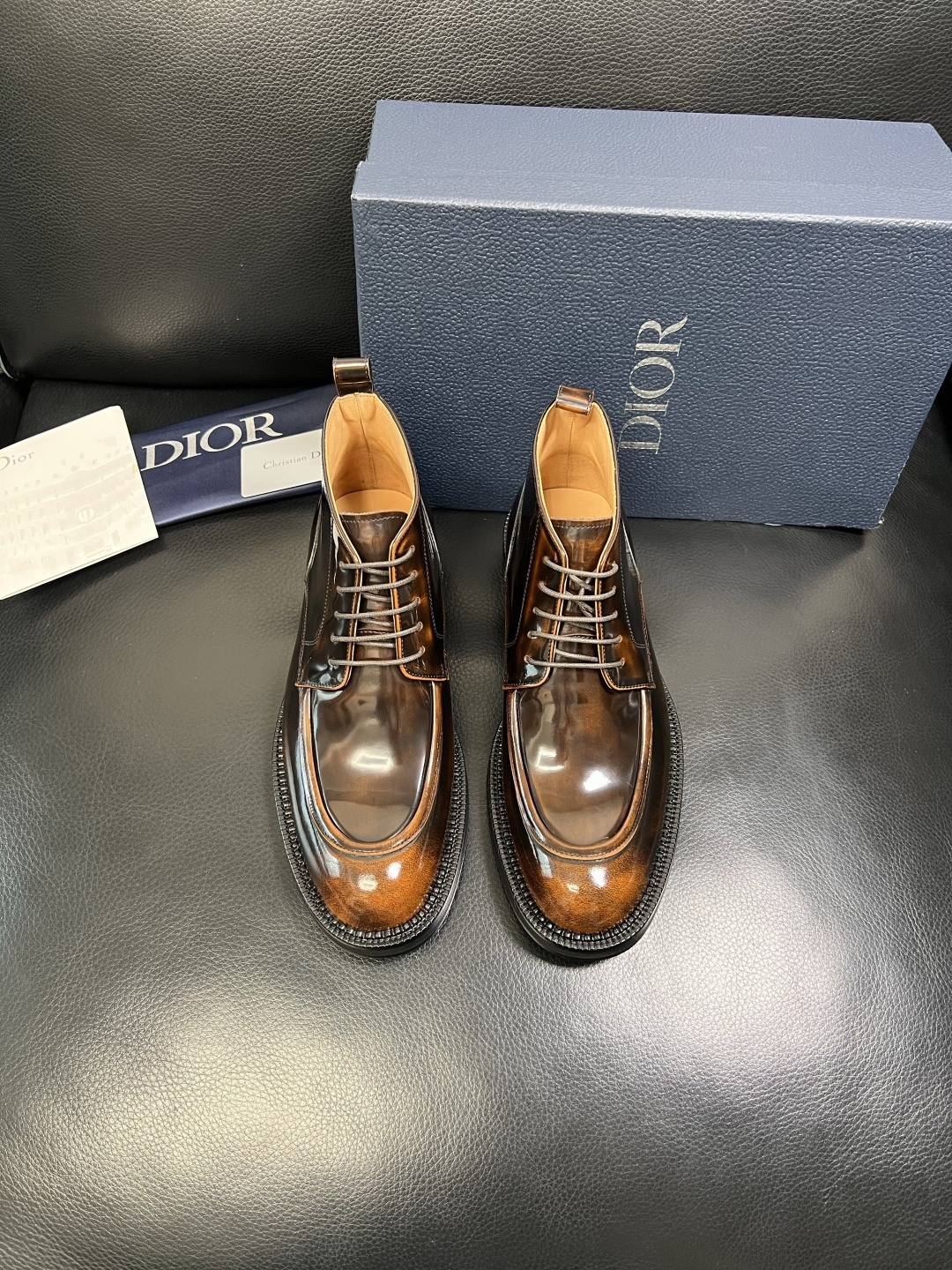 Dior 顶级工艺品 迪奥 靴子高帮专柜同步 原厂配置，意大利进口原版牛皮面料，透气舒适进口水染牛里垫，