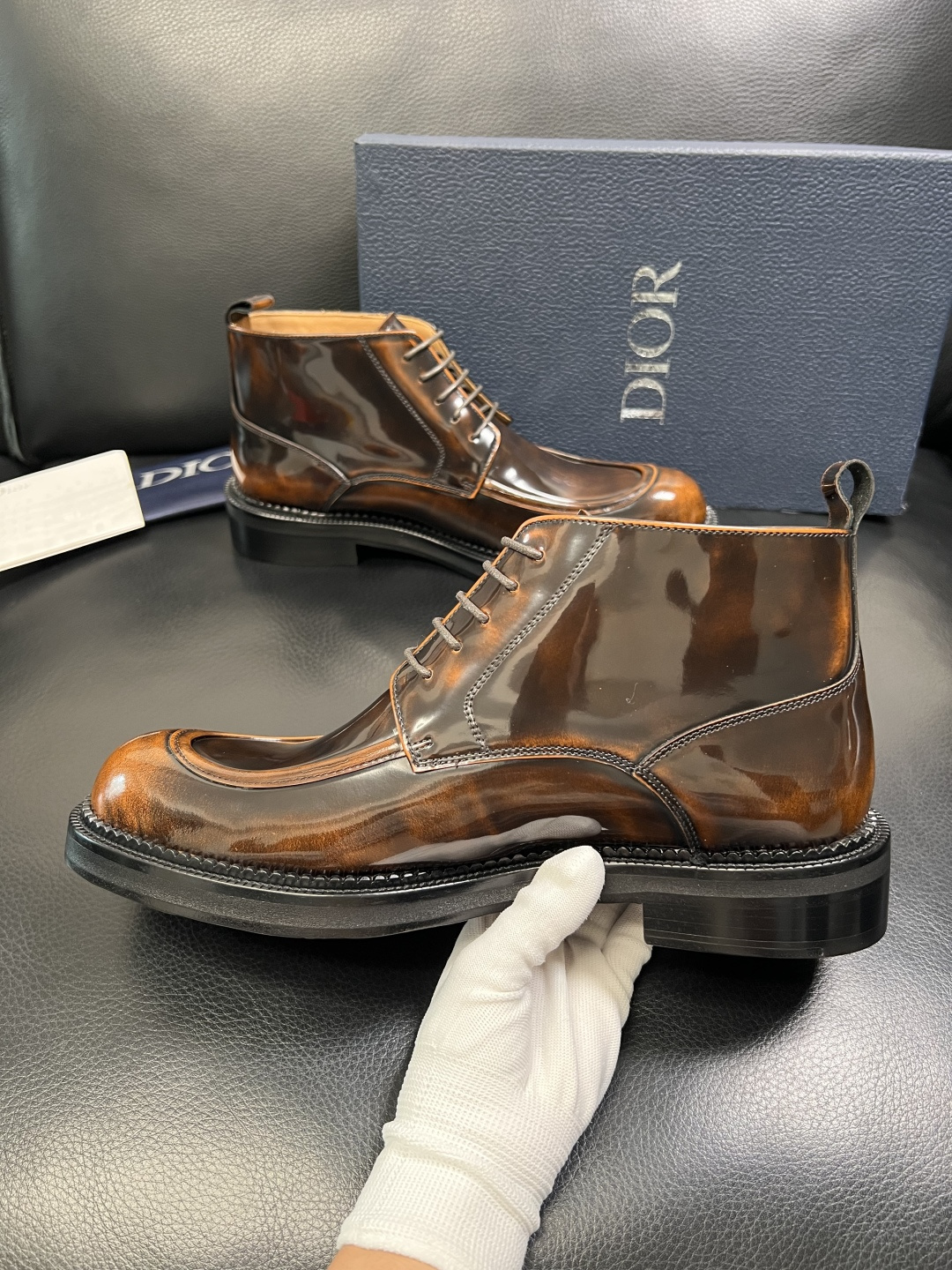 Dior 顶级工艺品 迪奥 靴子高帮专柜同步 原厂配置，意大利进口原版牛皮面料，透气舒适进口水染牛里垫，