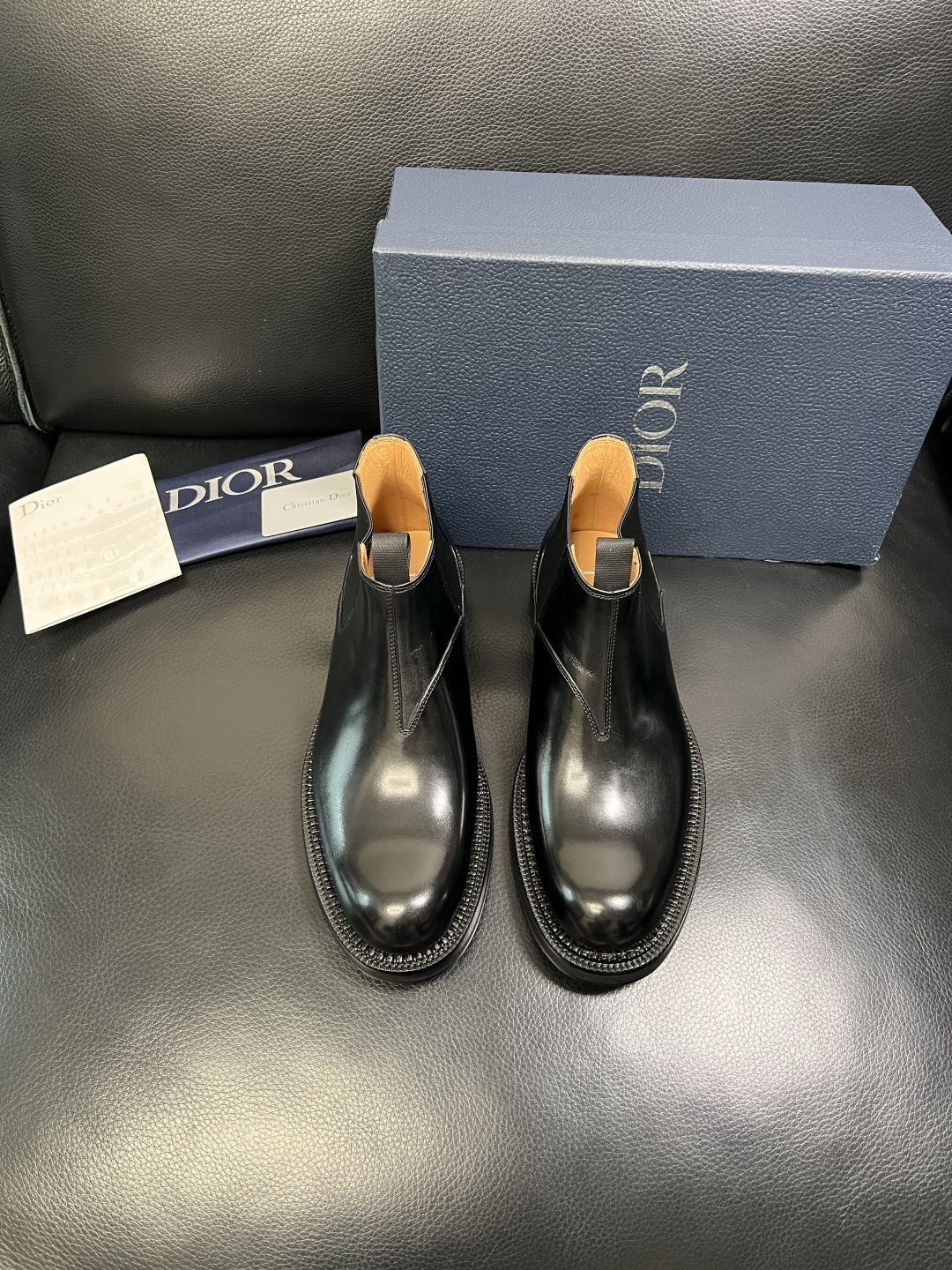 Dior 顶级工艺品 迪奥 靴子高帮专柜同步 原厂配置，意大利进口原版牛皮面料，透气舒适进口水染牛里垫，