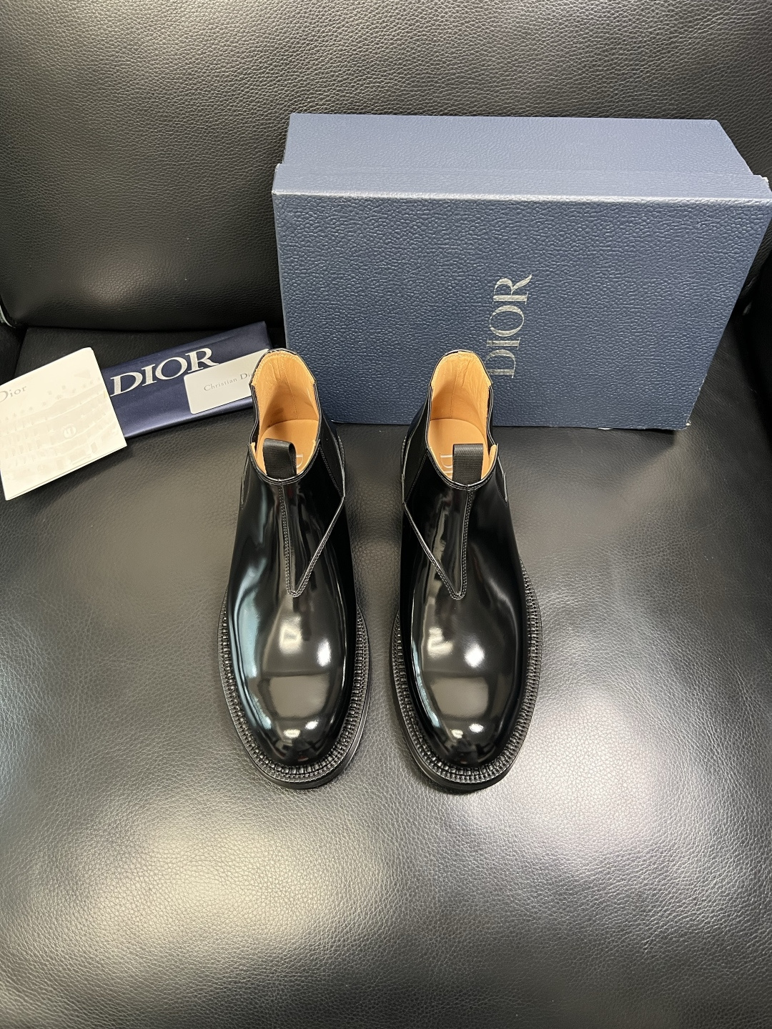 Dior 顶级工艺品 迪奥 靴子高帮专柜同步 原厂配置，意大利进口原版牛皮面料，透气舒适进口水染牛里垫，