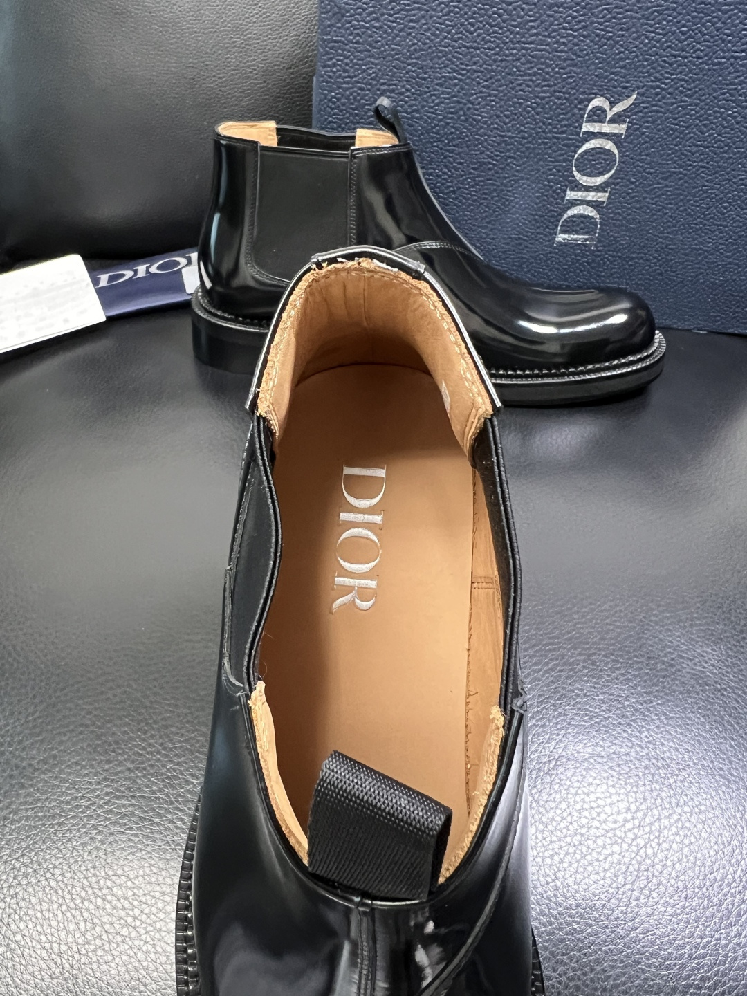Dior 顶级工艺品 迪奥 靴子高帮专柜同步 原厂配置，意大利进口原版牛皮面料，透气舒适进口水染牛里垫，