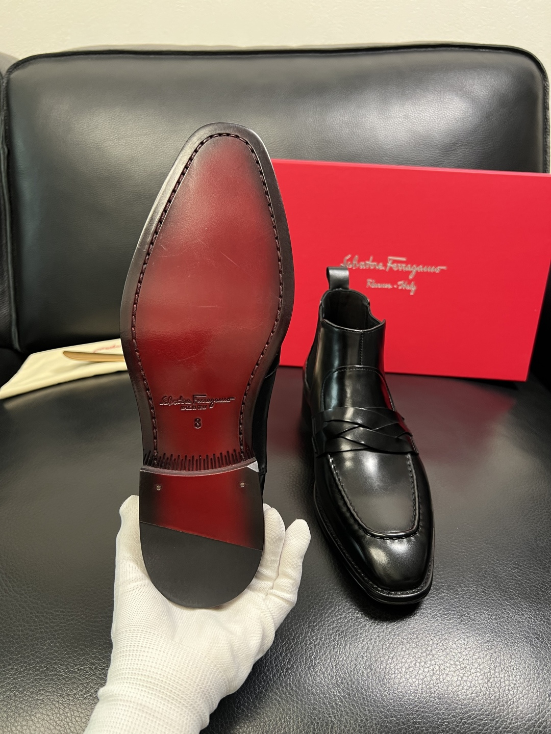 Ferragamo 高品质 顶级工艺品 菲拉格慕 靴子高帮专柜同步发售原厂配置，意大利进口原版牛皮，进口