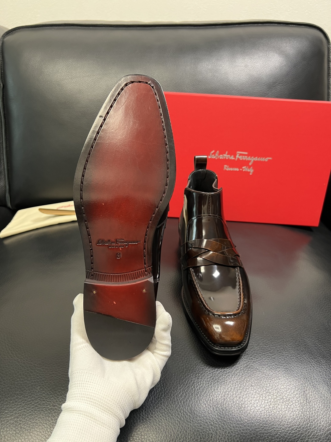 Ferragamo 高品质 顶级工艺品 菲拉格慕 靴子高帮专柜同步发售原厂配置，意大利进口原版牛皮，进口