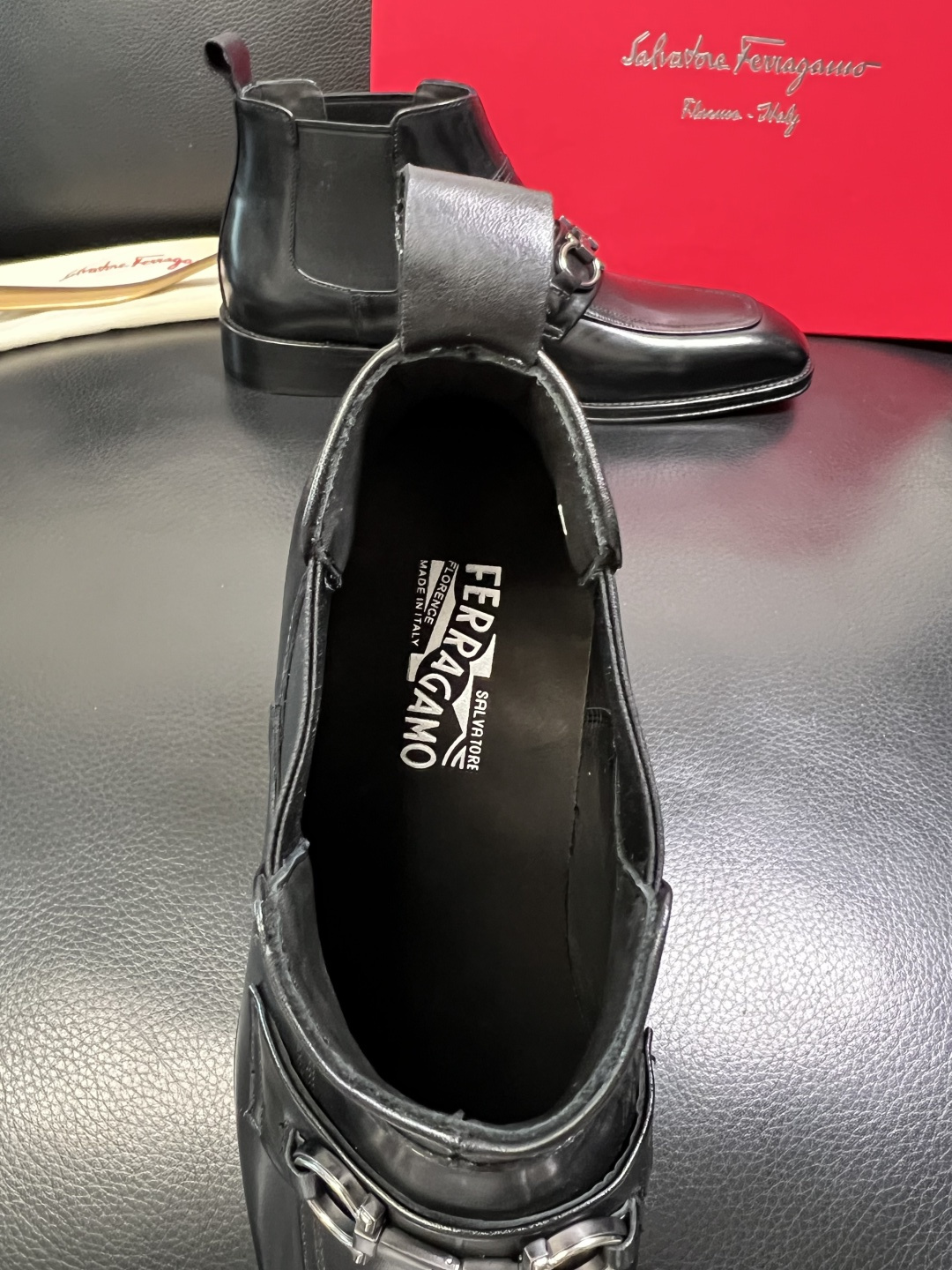 Ferragamo 高品质 顶级工艺品 菲拉格慕 靴子高帮专柜同步发售原厂配置，意大利进口原版牛皮，进口