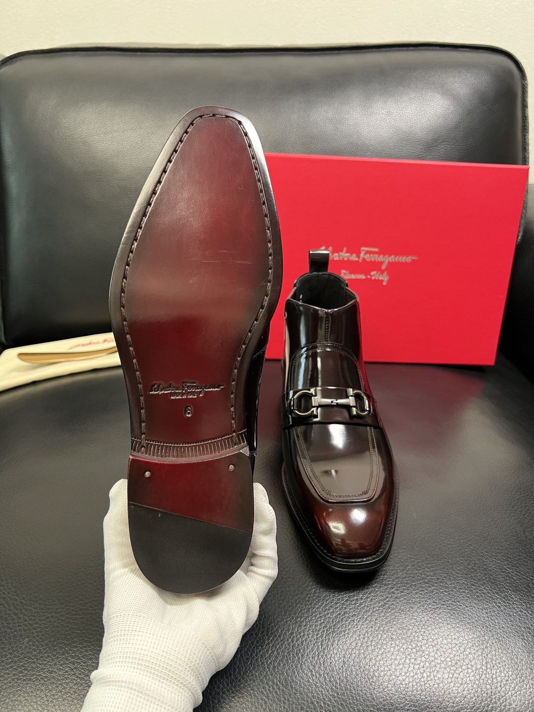 Ferragamo 高品质 顶级工艺品 菲拉格慕 靴子高帮专柜同步发售原厂配置，意大利进口原版牛皮，进口