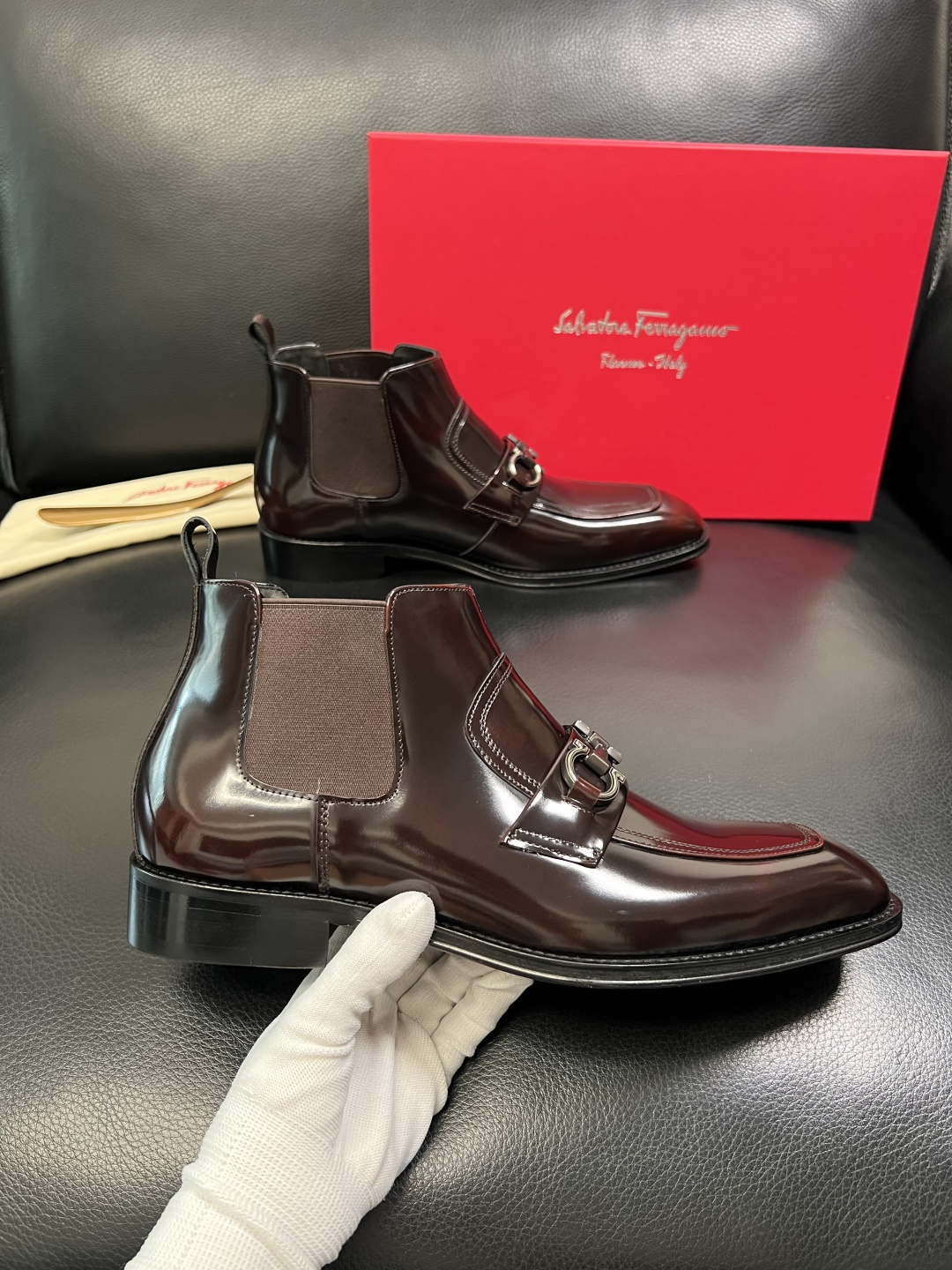 Ferragamo 高品质 顶级工艺品 菲拉格慕 靴子高帮专柜同步发售原厂配置，意大利进口原版牛皮，进口