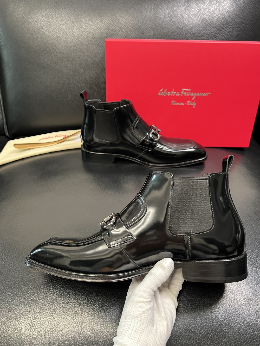 Ferragamo 高品质 顶级工艺品 菲拉格慕 靴子高帮专柜同步发售原厂配置，意大利进口原版牛皮，进口