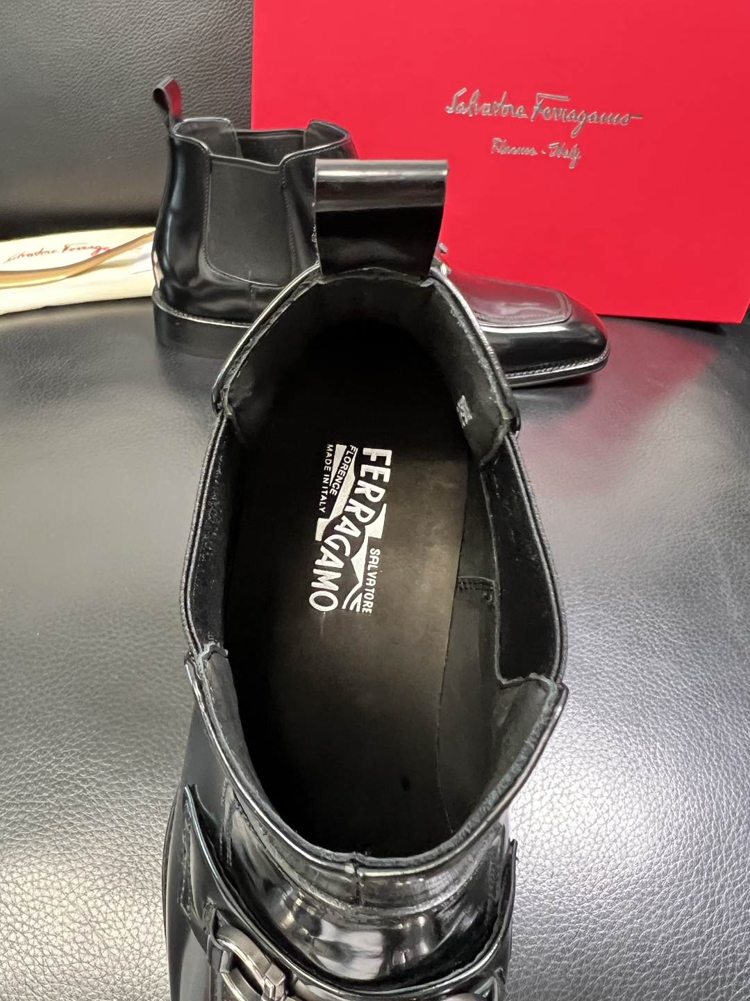 Ferragamo 高品质 顶级工艺品 菲拉格慕 靴子高帮专柜同步发售原厂配置，意大利进口原版牛皮，进口