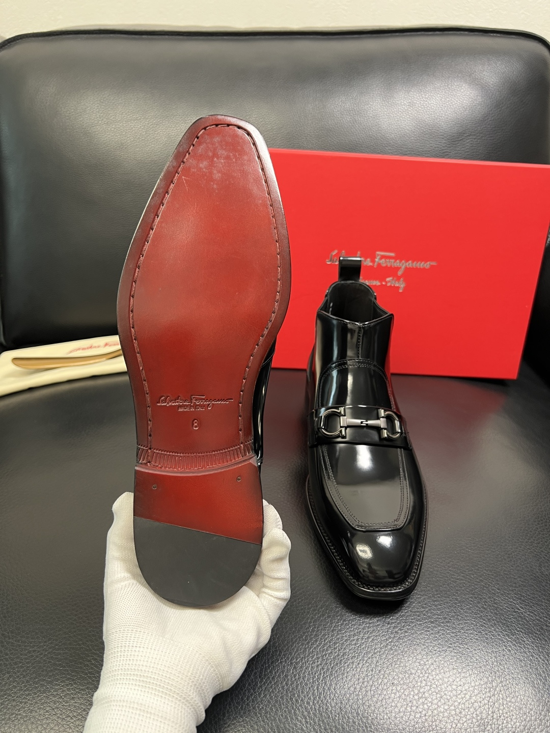 Ferragamo 高品质 顶级工艺品 菲拉格慕 靴子高帮专柜同步发售原厂配置，意大利进口原版牛皮，进口