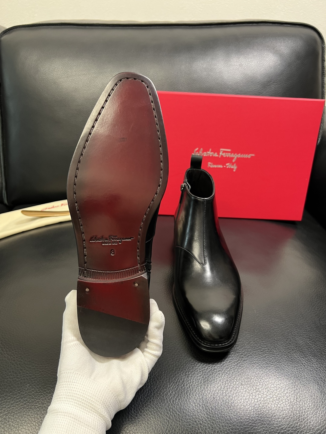 Ferragamo 高品质 顶级工艺品 菲拉格慕 靴子高帮专柜同步发售原厂配置，意大利进口原版牛皮，进口