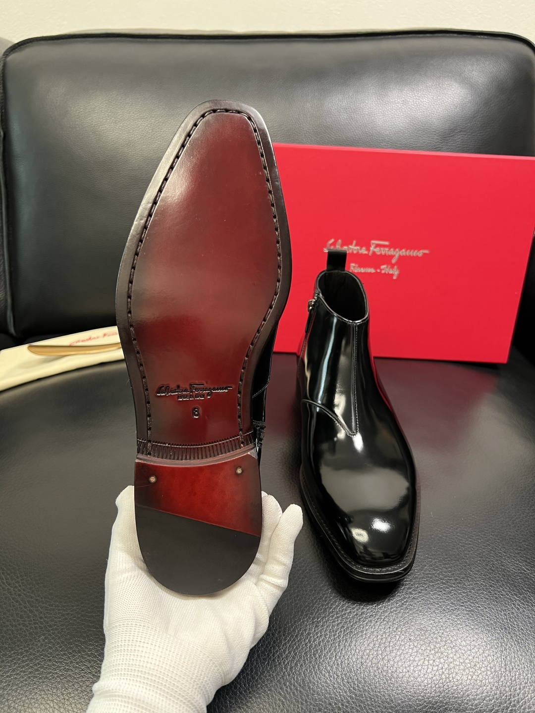 Ferragamo 高品质 顶级工艺品 菲拉格慕 靴子高帮专柜同步发售原厂配置，意大利进口原版牛皮，进口