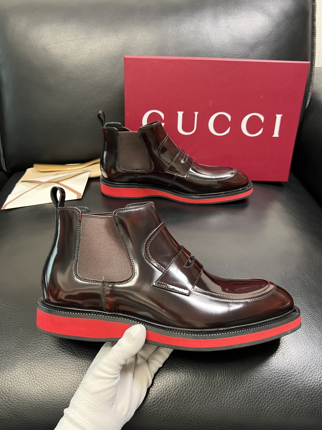 Gucci 高品质 顶级工艺品 古奇 皮鞋系列专柜同步 原厂配置，意大利进口原版牛皮，进口水染牛里 ，鞋