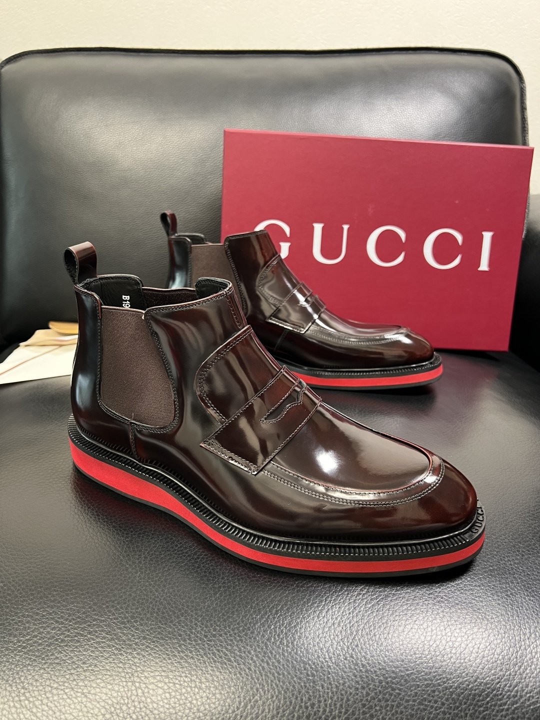 Gucci 高品质 顶级工艺品 古奇 皮鞋系列专柜同步 原厂配置，意大利进口原版牛皮，进口水染牛里 ，鞋