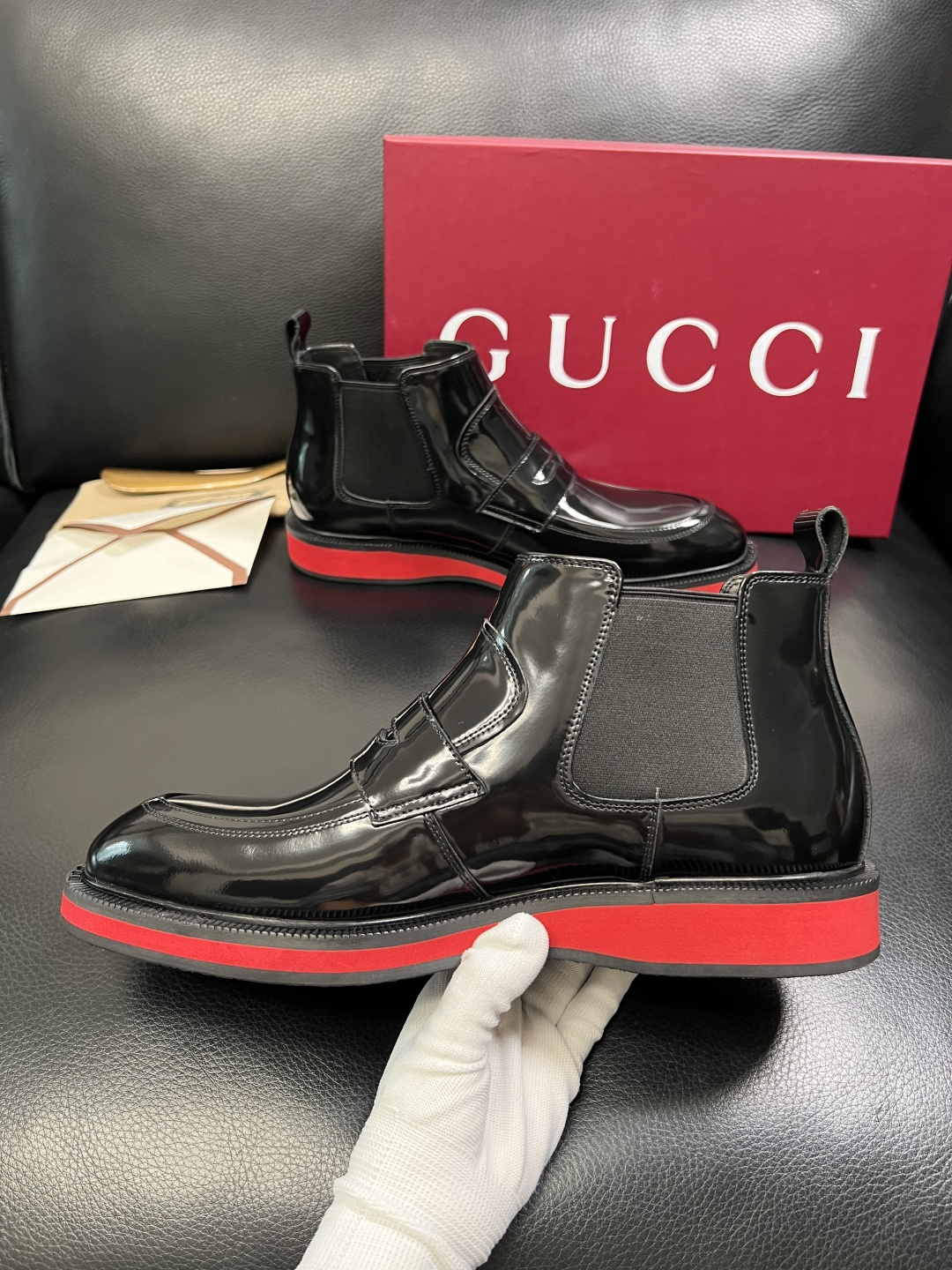 Gucci 高品质 顶级工艺品 古奇 皮鞋系列专柜同步 原厂配置，意大利进口原版牛皮，进口水染牛里 ，鞋