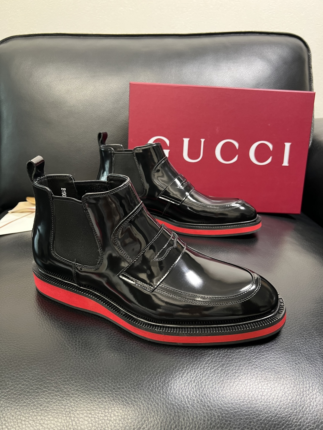 Gucci 高品质 顶级工艺品 古奇 皮鞋系列专柜同步 原厂配置，意大利进口原版牛皮，进口水染牛里 ，鞋
