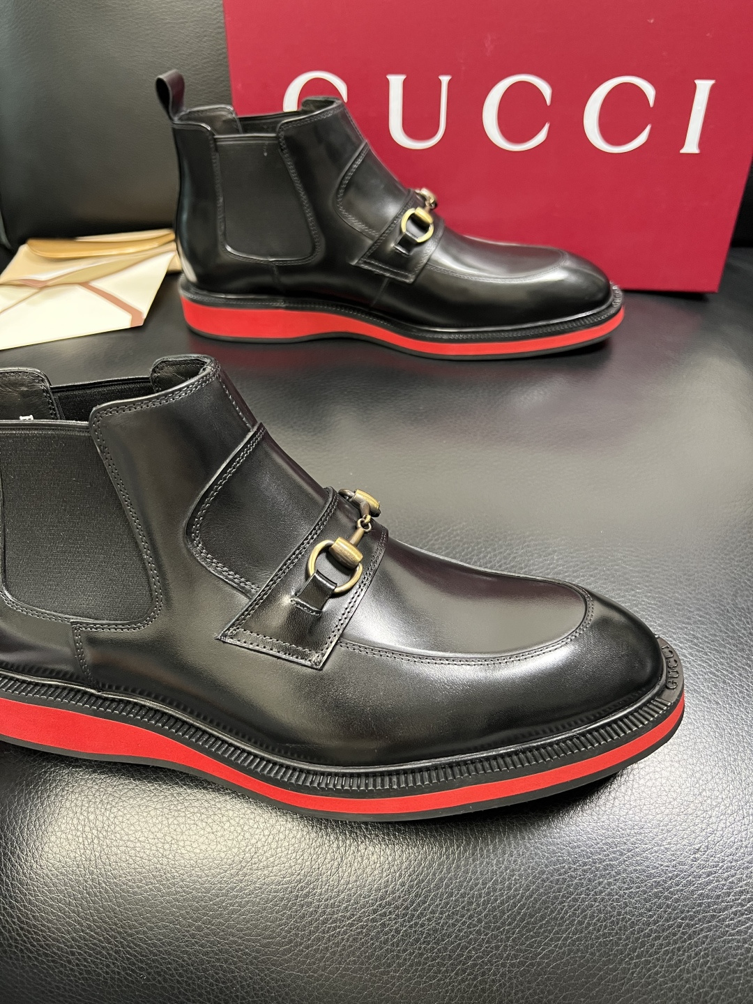 Gucci 高品质 顶级工艺品 古奇 皮鞋系列专柜同步 原厂配置，意大利进口原版牛皮，进口水染牛里 ，鞋