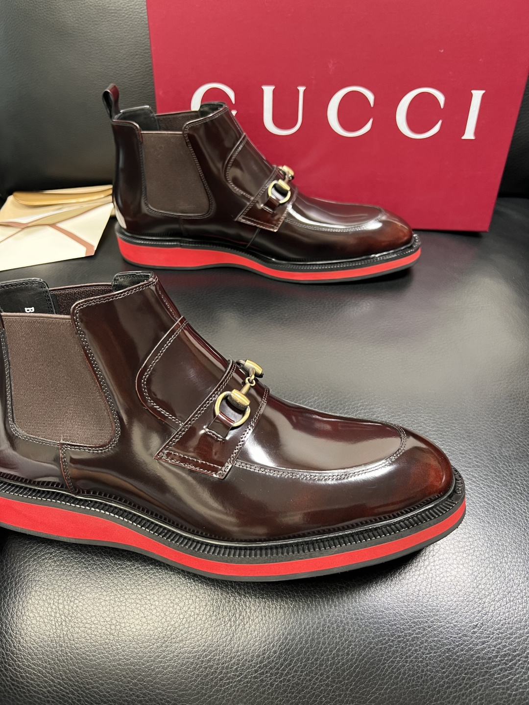 Gucci 高品质 顶级工艺品 古奇 皮鞋系列专柜同步 原厂配置，意大利进口原版牛皮，进口水染牛里 ，鞋