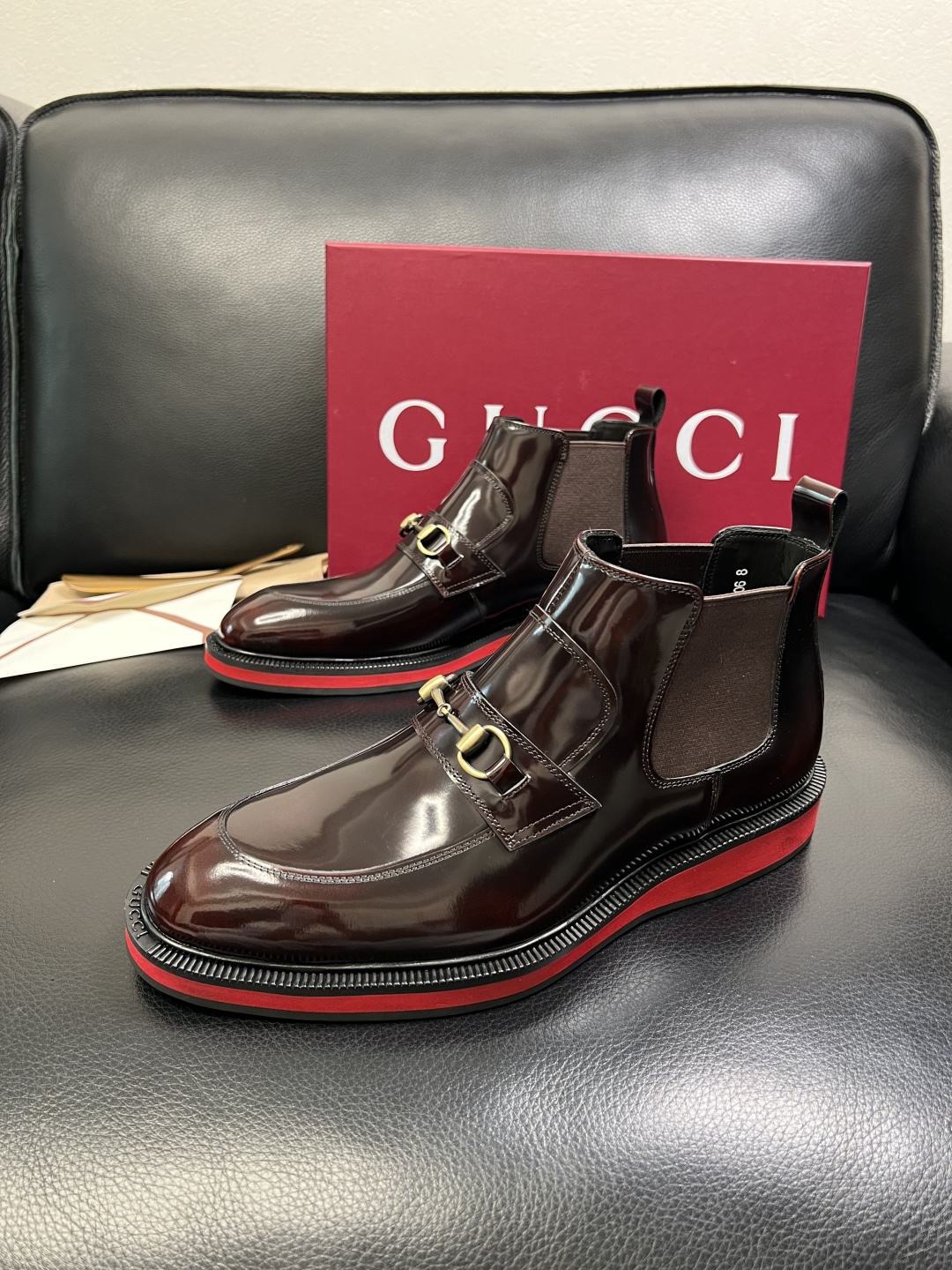 Gucci 高品质 顶级工艺品 古奇 皮鞋系列专柜同步 原厂配置，意大利进口原版牛皮，进口水染牛里 ，鞋