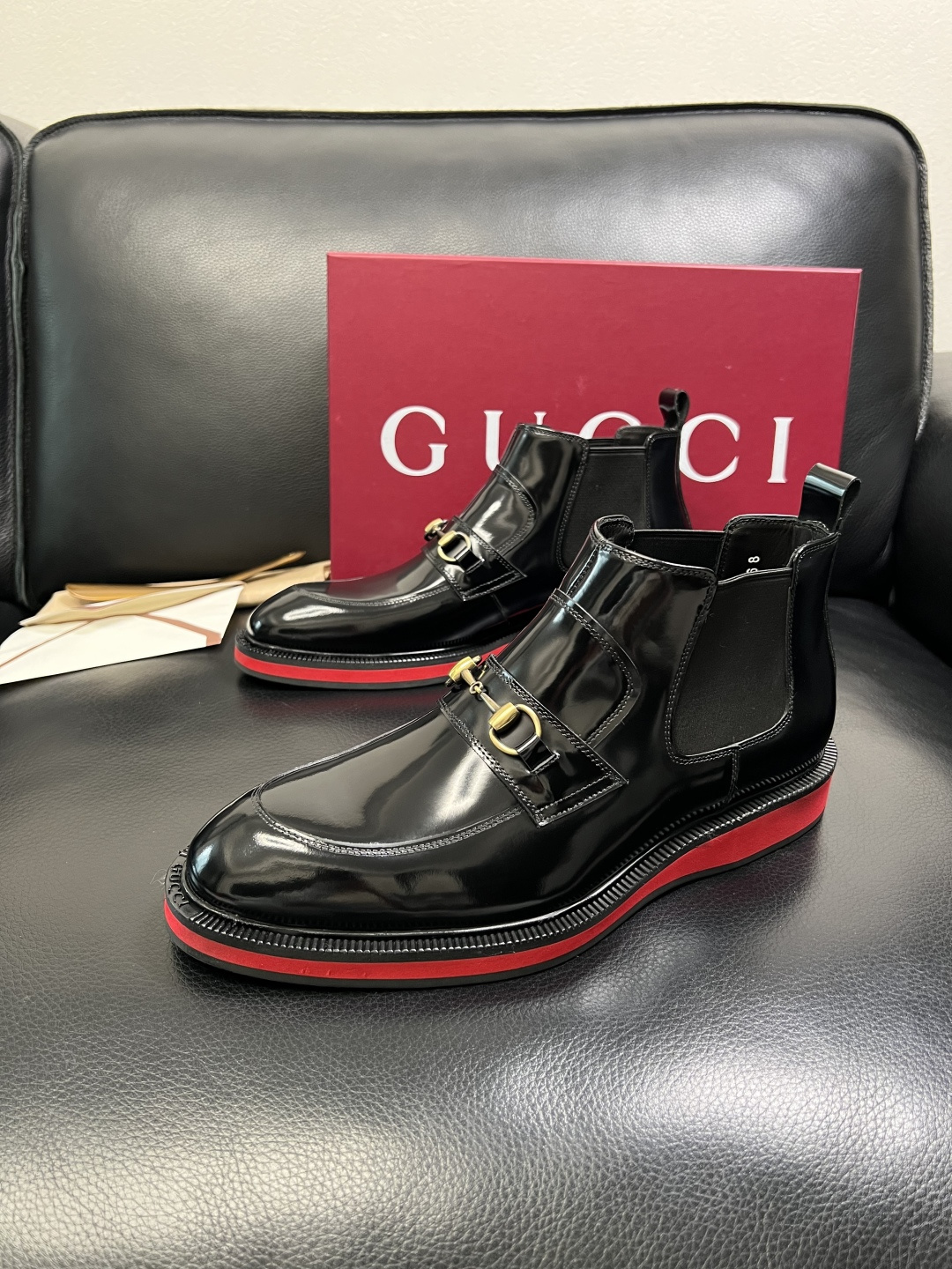 Gucci 高品质 顶级工艺品 古奇 皮鞋系列专柜同步 原厂配置，意大利进口原版牛皮，进口水染牛里 ，鞋